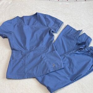 Jaanuu Blue Women's Scrub Set. Small Top. Small Tall Bottoms
